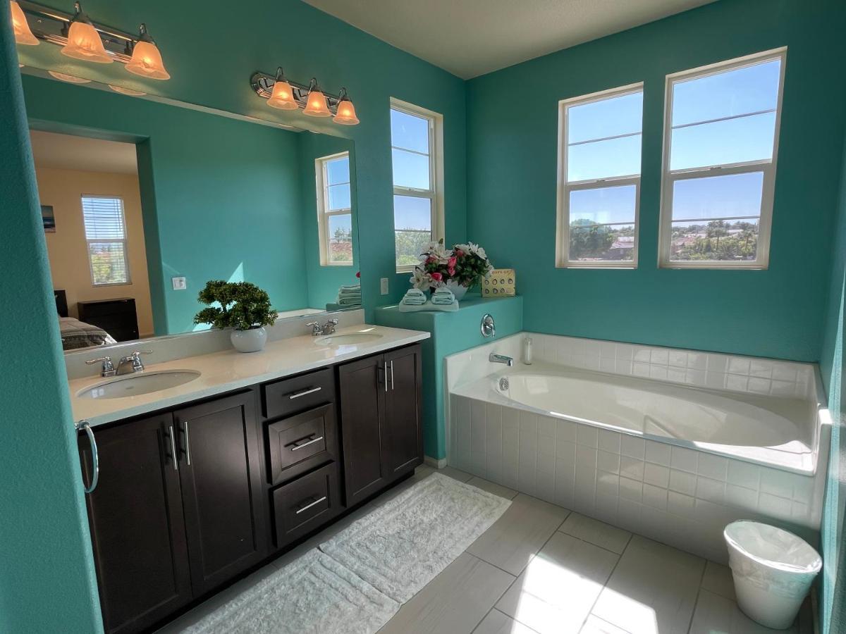 Spacious And Modern Home Near Temecula Wineries Murrieta Exterior photo